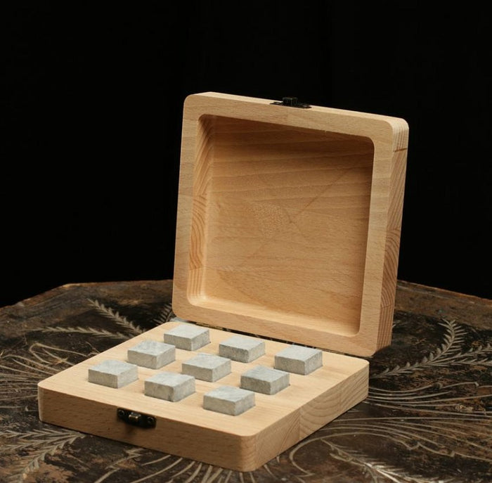 Подарунковий набір камені для віскі Royal Stones 9 каменів + щипці + мішечок